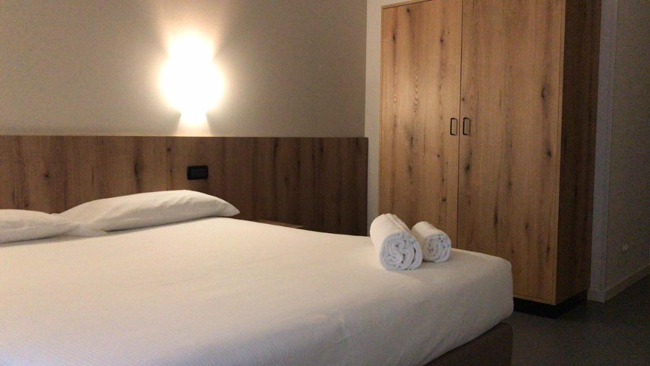 Hotel Doria - Business & Bike Ostiglia エクステリア 写真